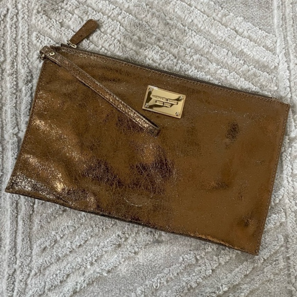 Michael Kors wristlet bag